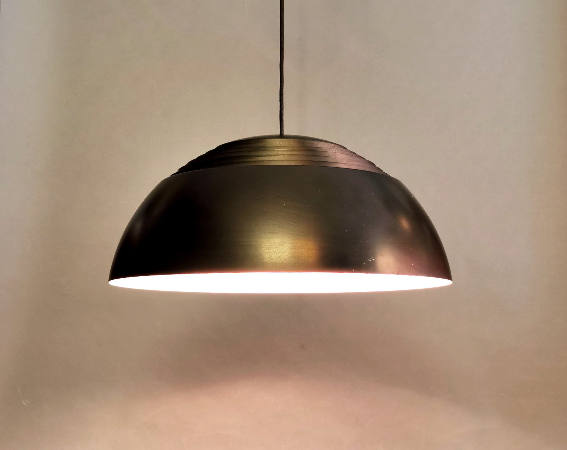 AJ Royal 50 – Pendelleuchte von Arne Jacobsen (1957)