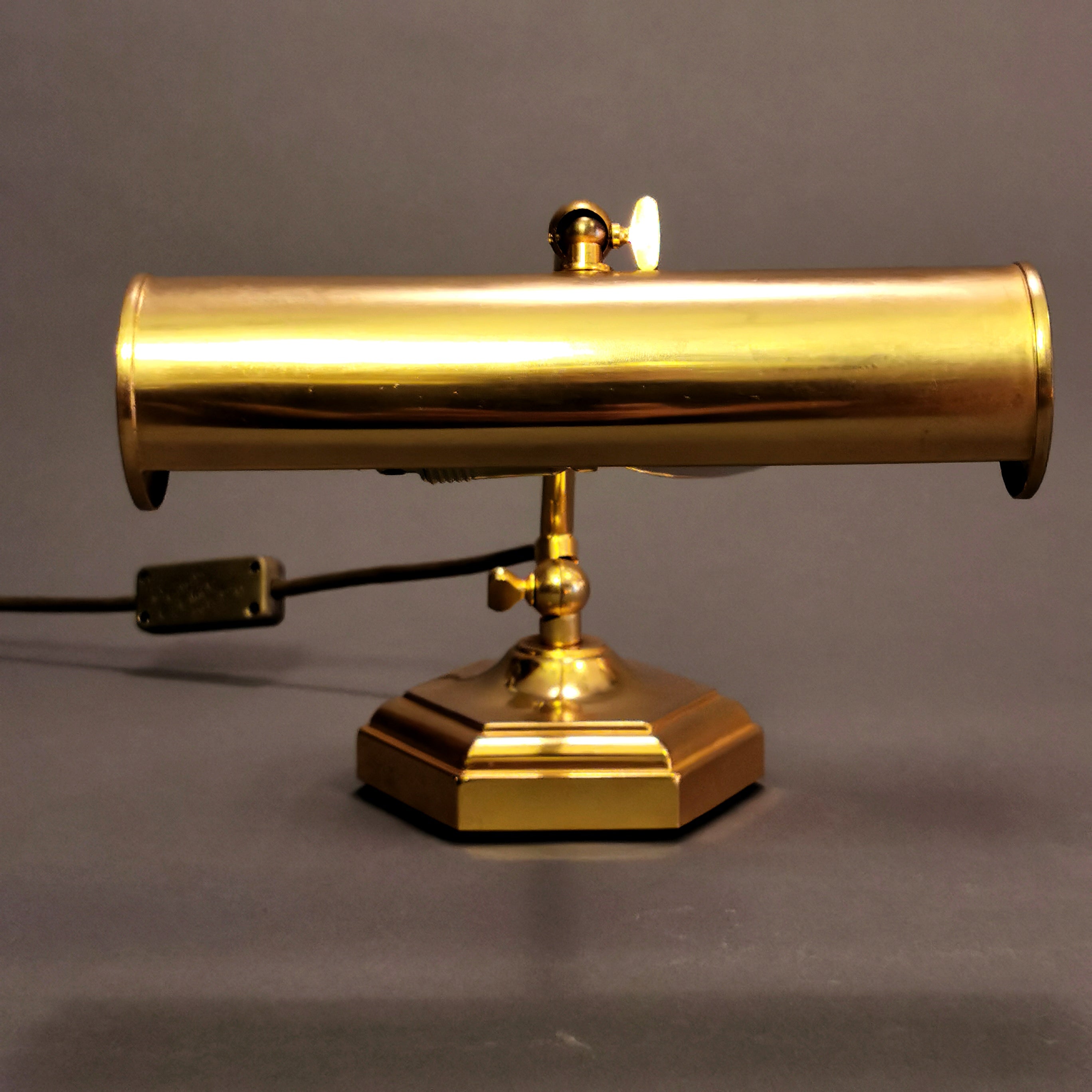 Klassische Klavierleuchte aus Messing von WMI 0054