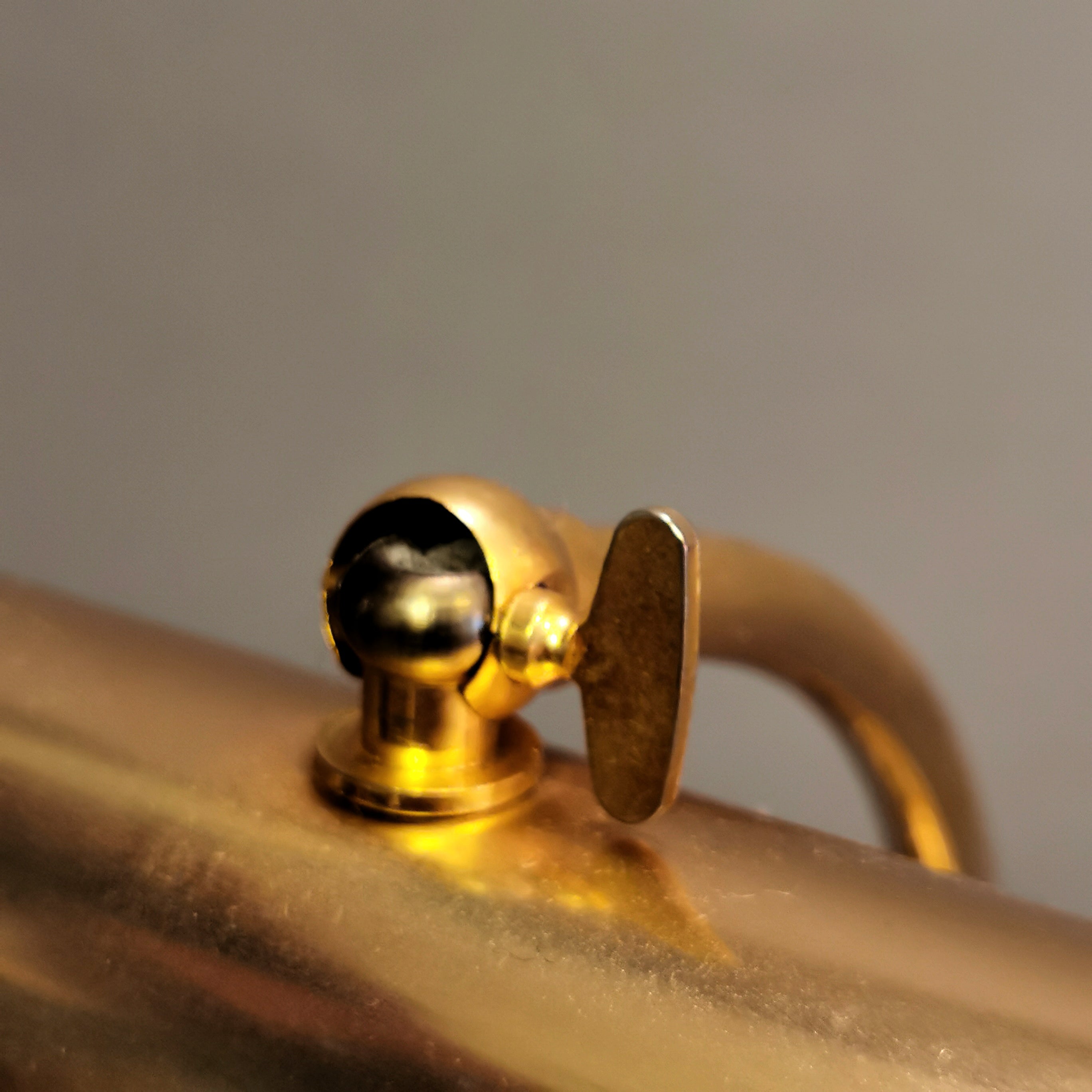 Klassische Klavierleuchte aus Messing von WMI 0054