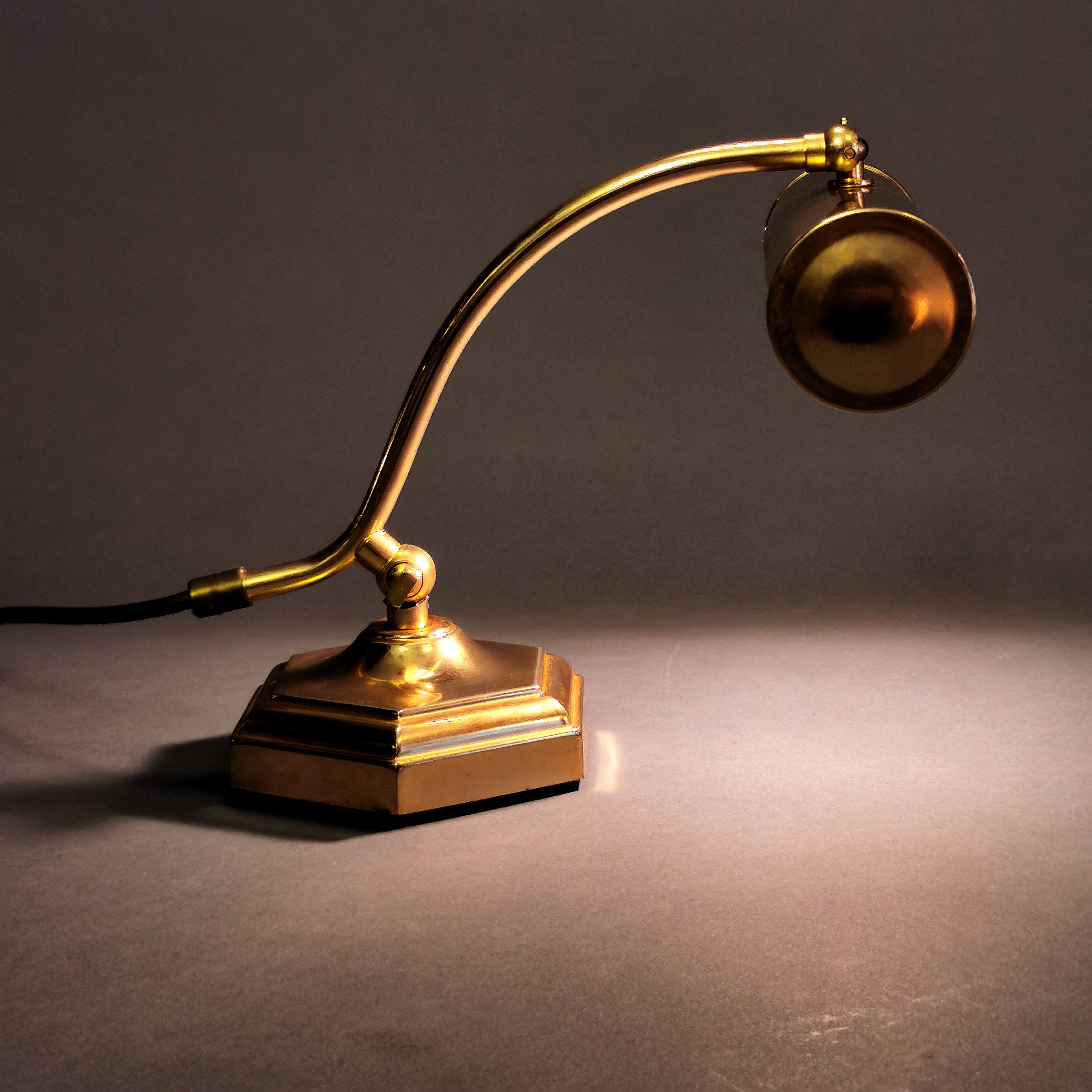 Klassische Klavierleuchte aus Messing von WMI 0054