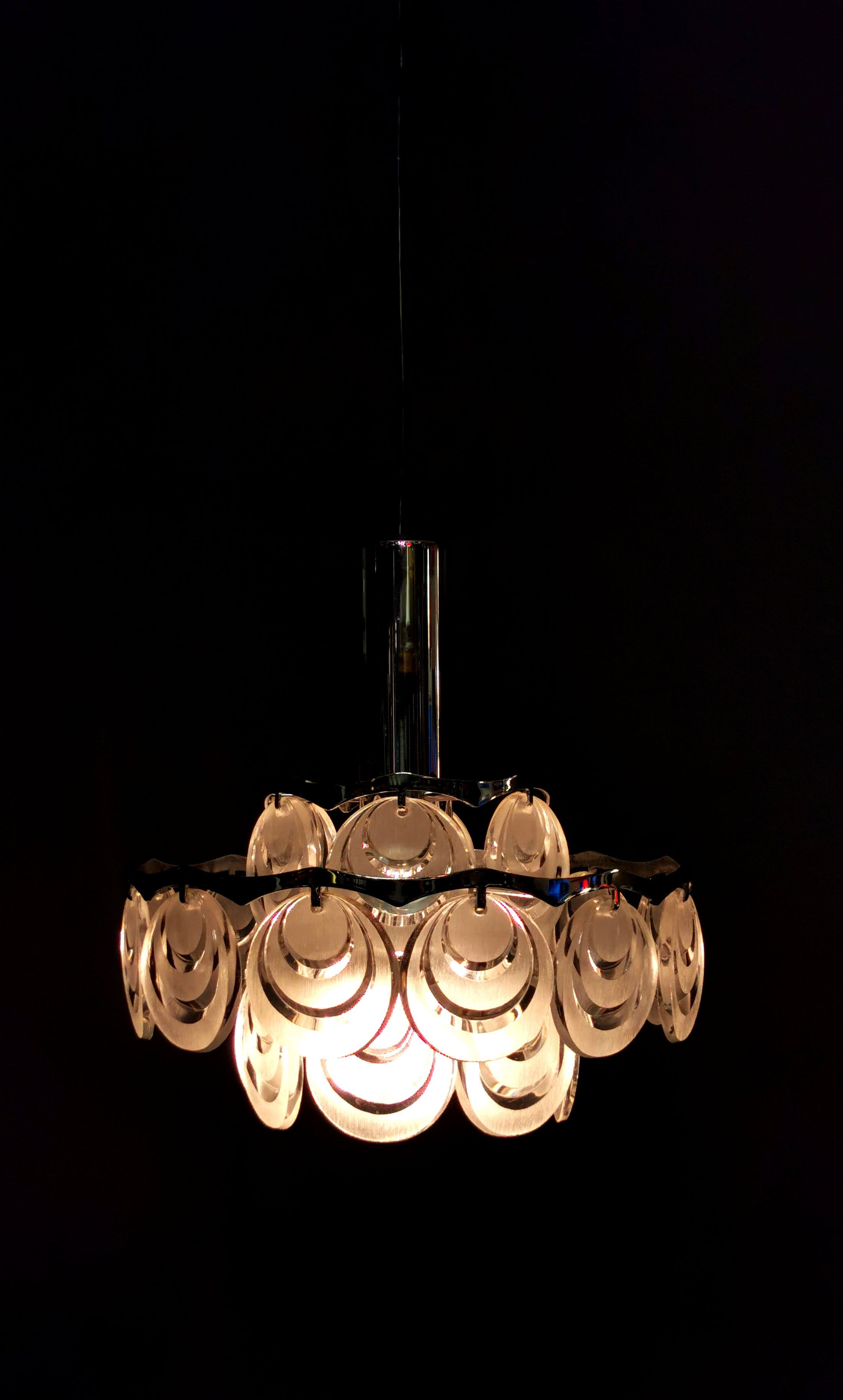 Die Acryl Pendelleuchte 0012