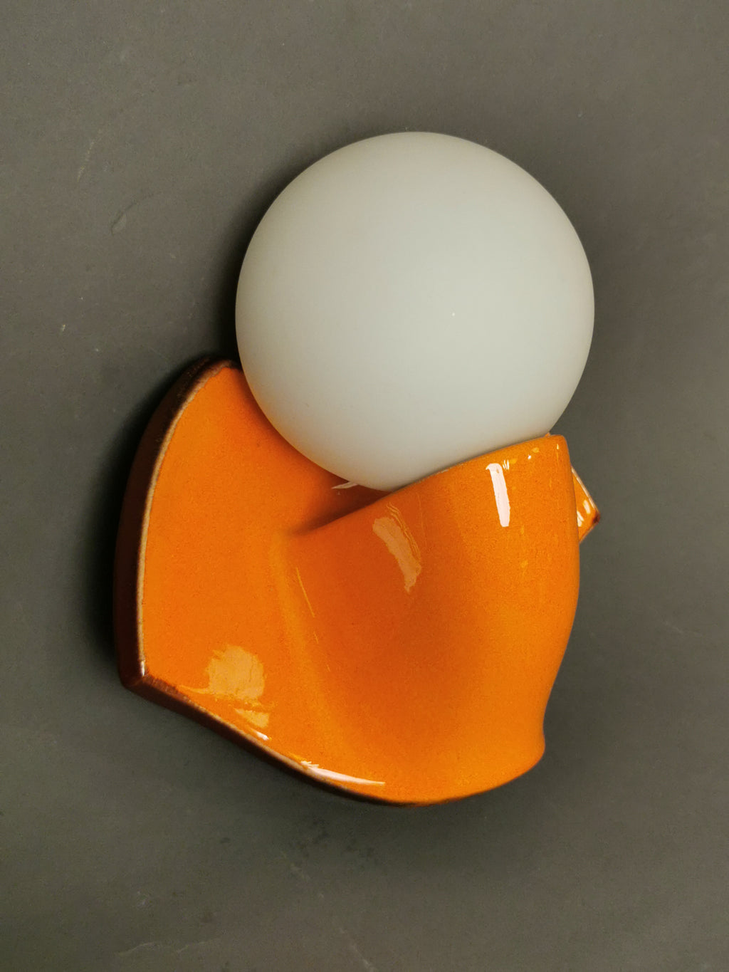 Oranges 60er Jahre Wandleuchte