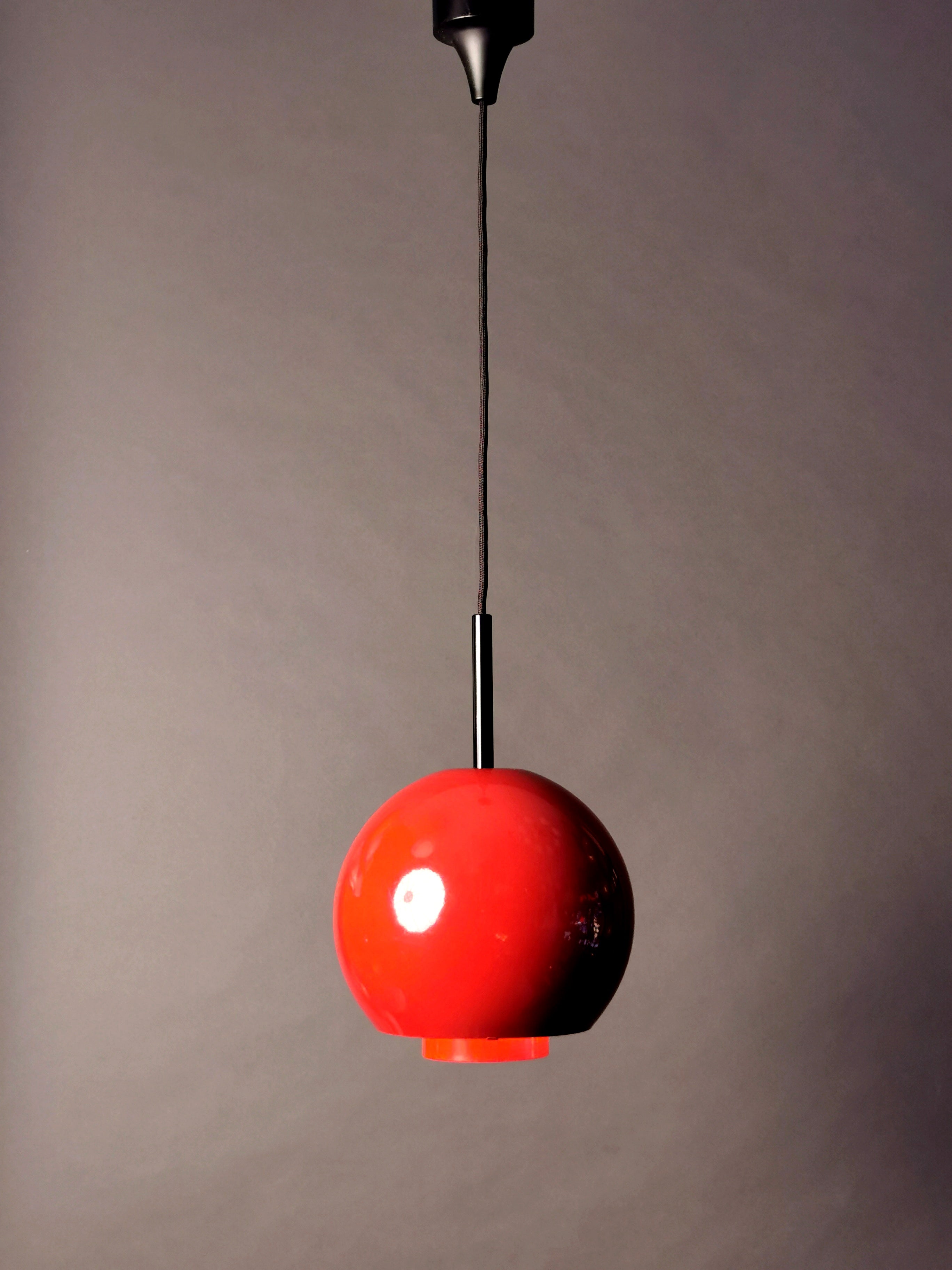 Staff Pendelleuchte in Rot 0007