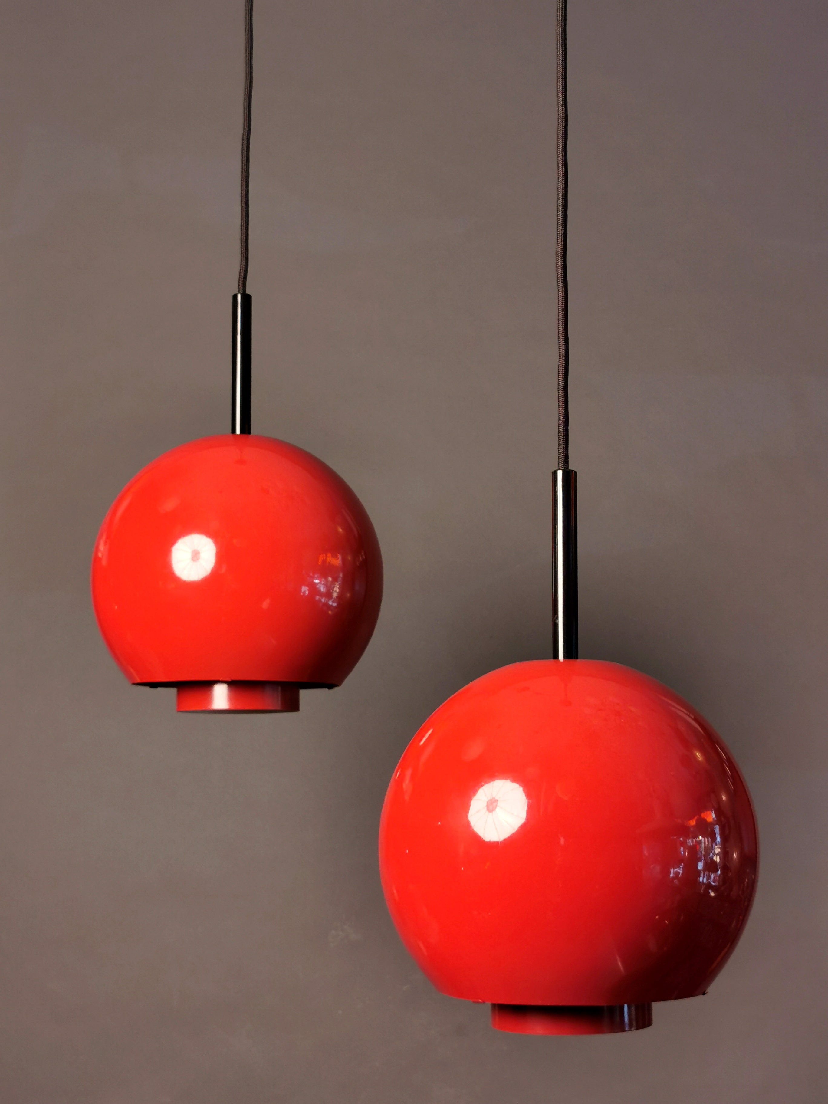 Staff Pendelleuchte in Rot 0007