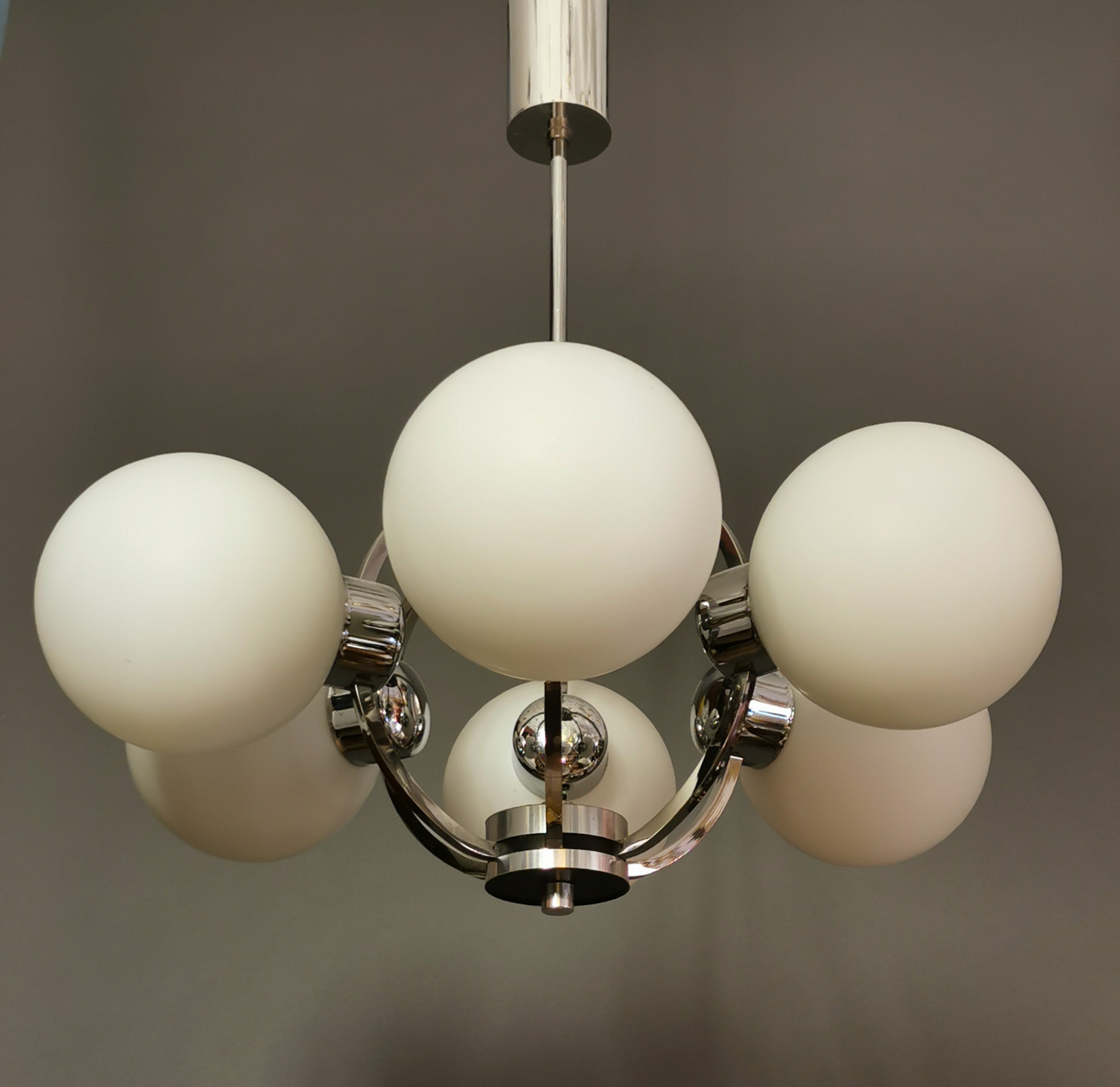 Sputnik 6er Opakglasleuchte