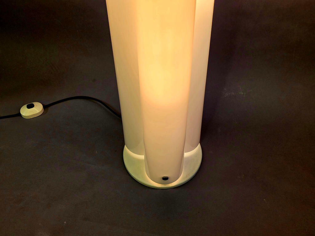Original 70er Jahre Vintage Stehleuchte Chimera hergestellt von Artemide und Entwurf von Vico Magistretti 0039
